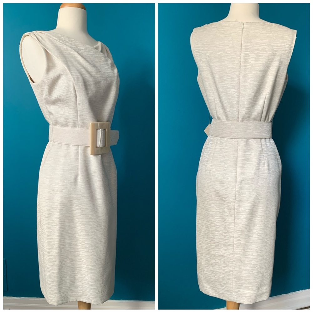 David Meister - Sleeveless Bateau Neckline Dress